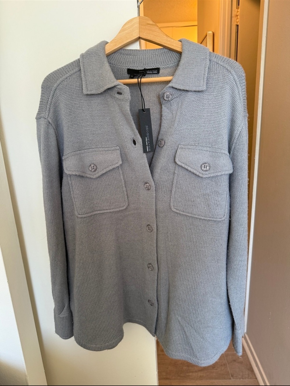 NWT 360 Cashmere sweater